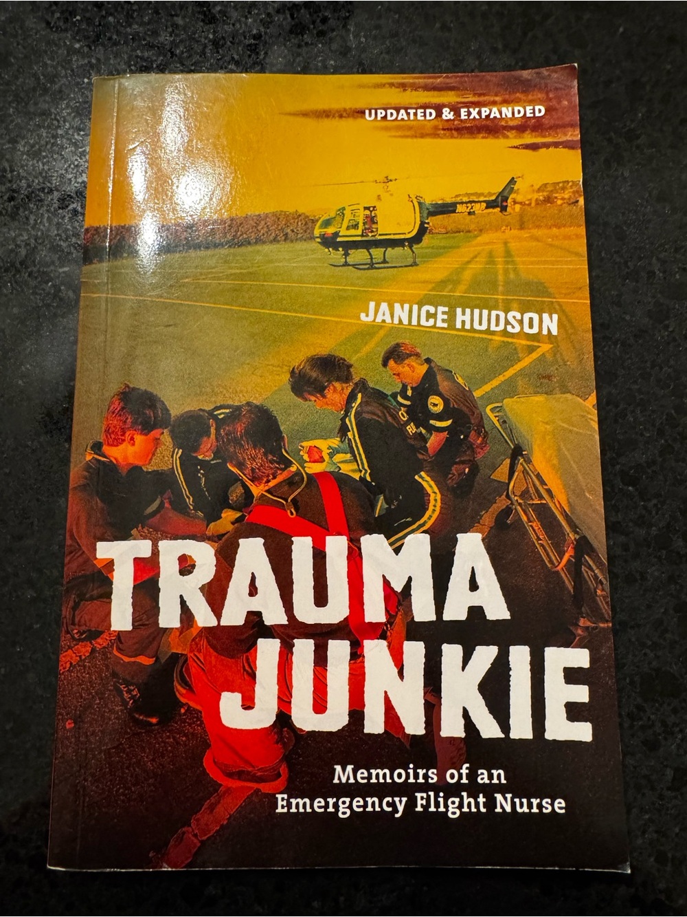 Trauma Junkie by Janice Hudson - Paperback